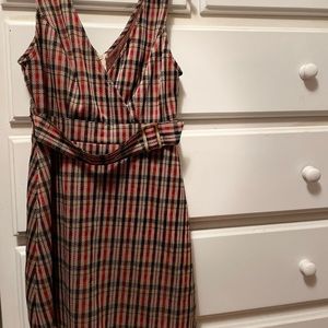 B.Darlin from Macy’s dress, size 11/12 perfect fit. Good Condition. Never worn